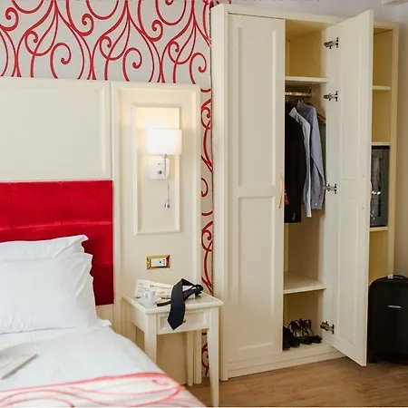 Di Parenzo Hotel 3*